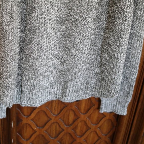 Cloud Chaser Cold Shoulder Sweater -  Sixe XS,  NWOT! - Picture 8 of 16